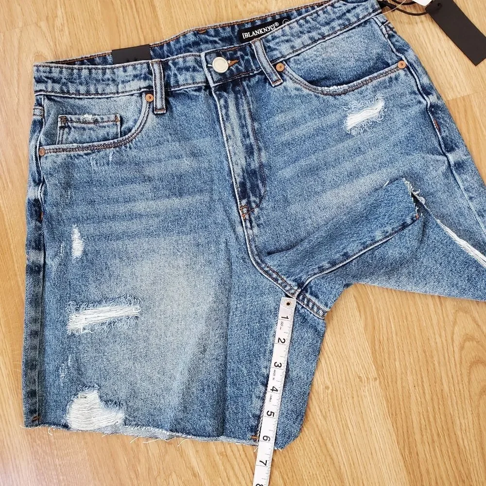 NEW! BLANK NYC | 'TheWarren' Work With Me Mid-thigh Distressed Jean Shorts sz 29